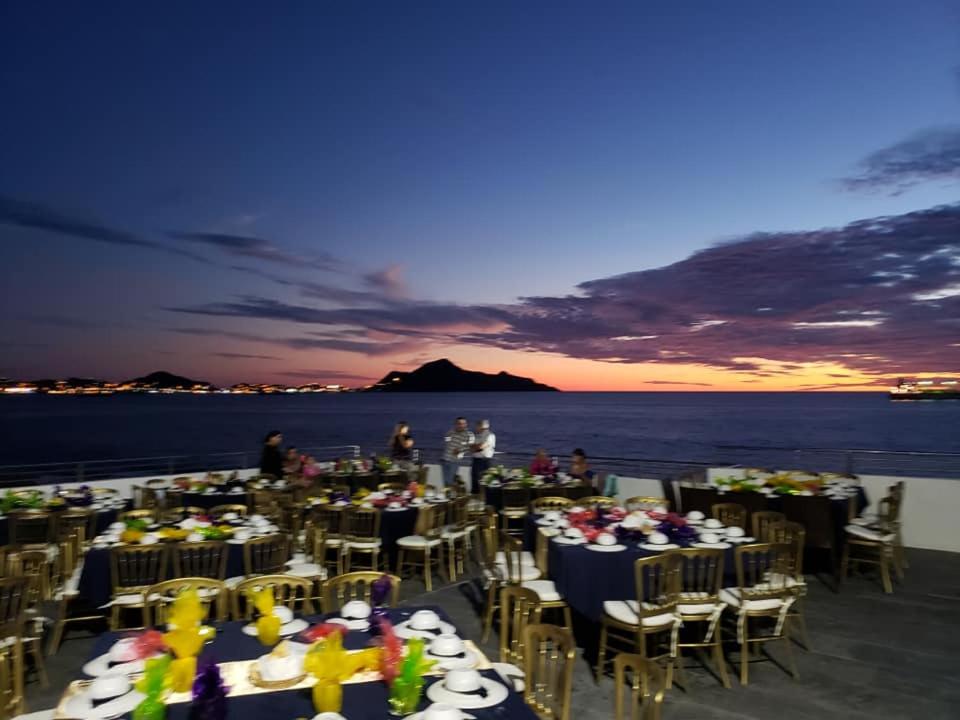 Hotel Fiesta Mexicana Manzanillo
