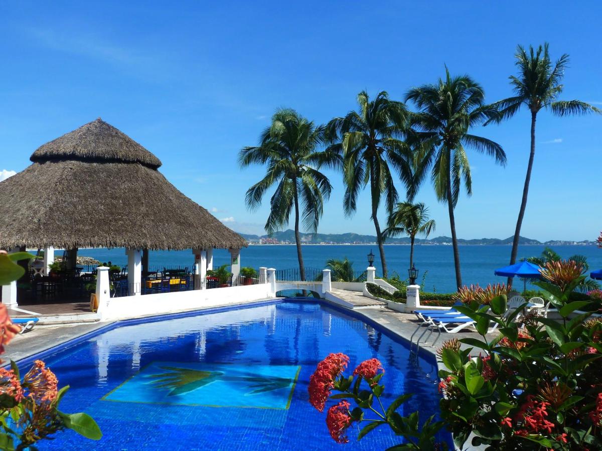 Dolphin Cove Inn