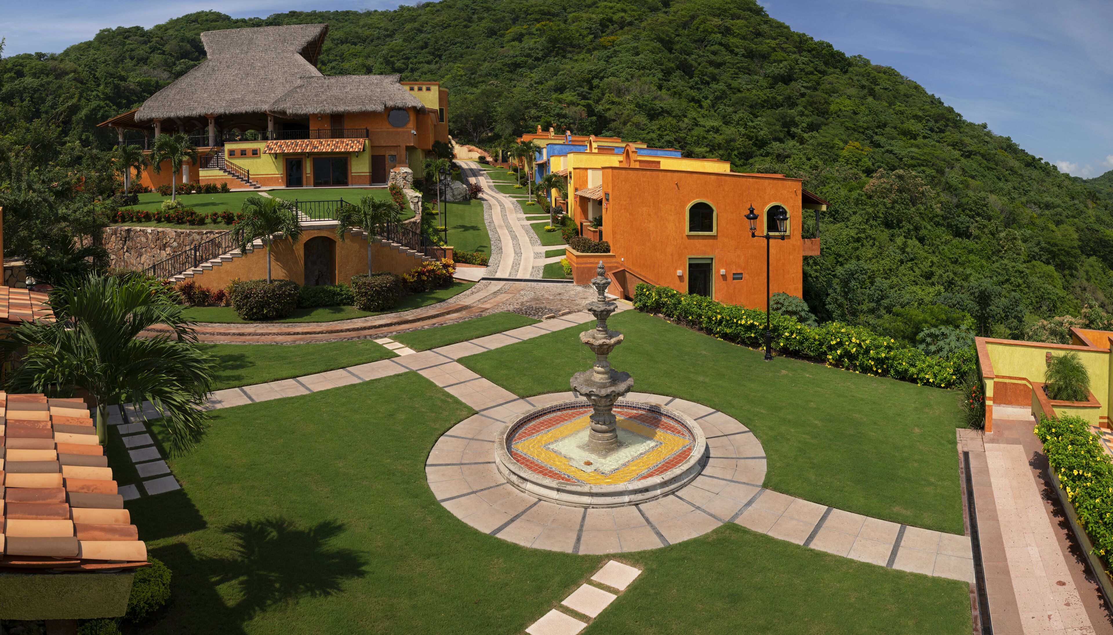 El Corazón Resort