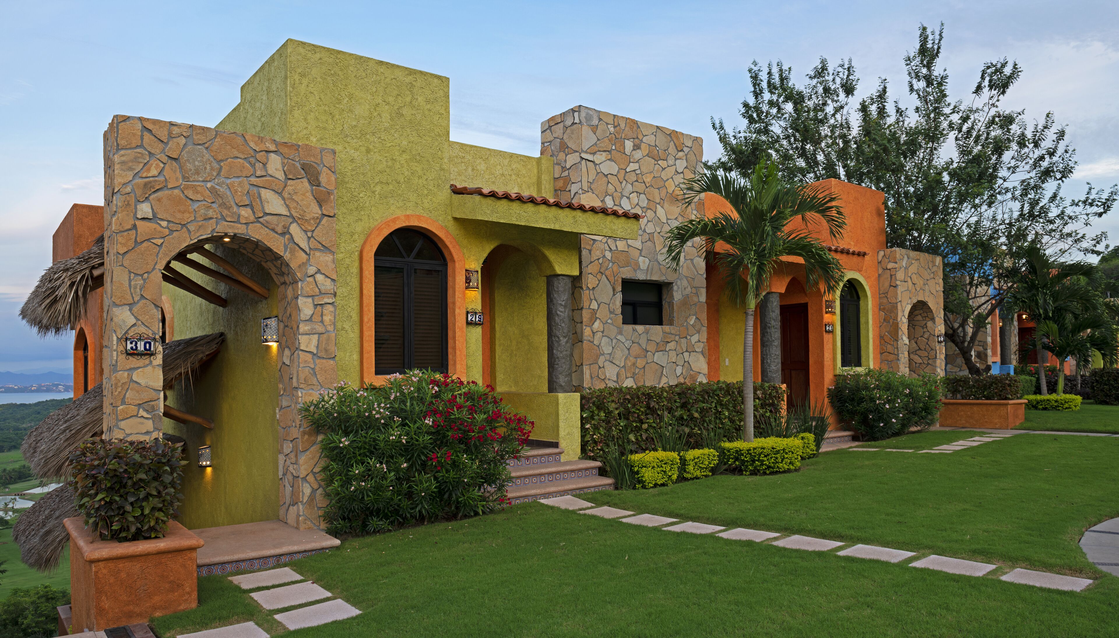 El Corazón Resort