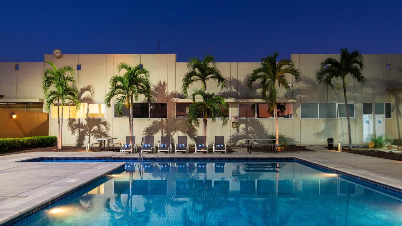 Holiday Inn Express Manzanillo