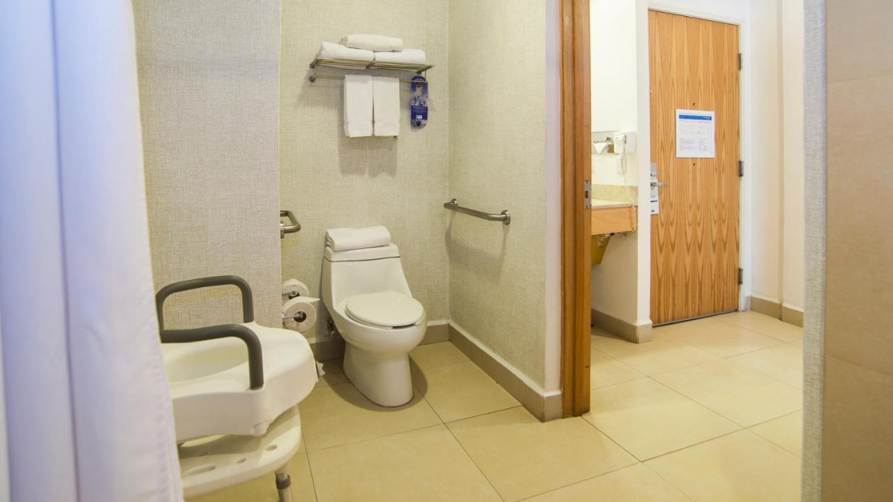 Holiday Inn Express Manzanillo