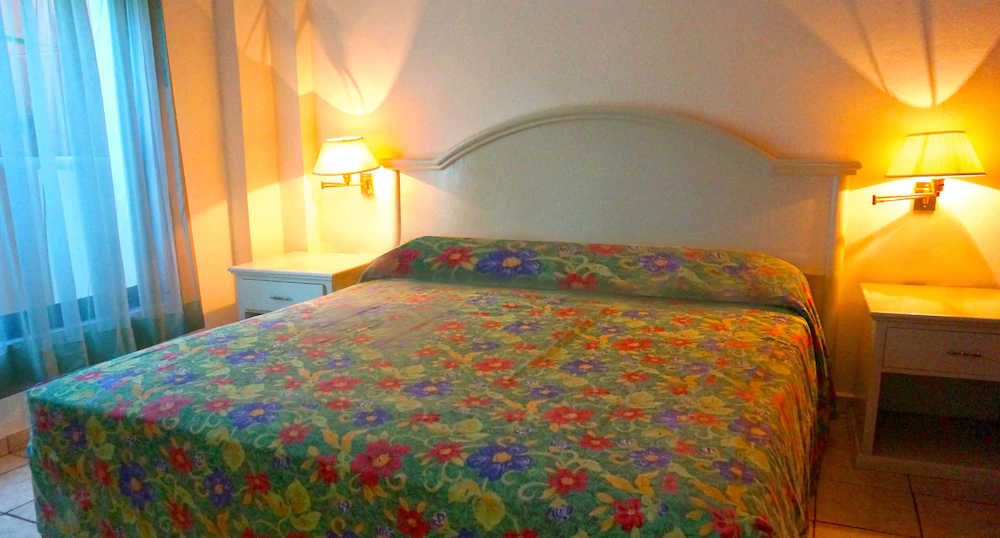 Hotel Costa Brava Manzanillo