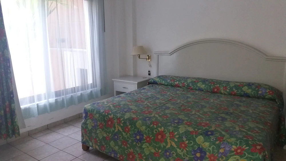 Hotel Costa Brava Manzanillo