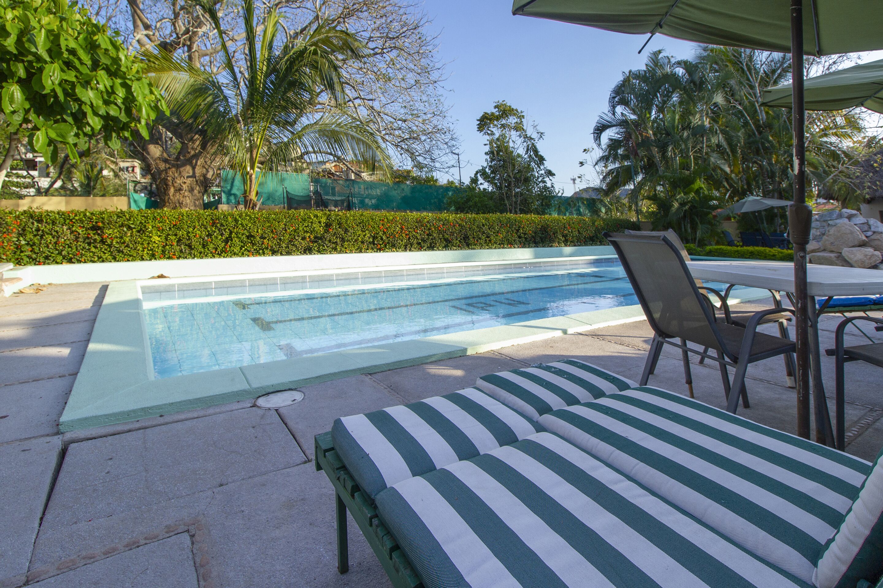Hotel Parotas by OYO Rooms