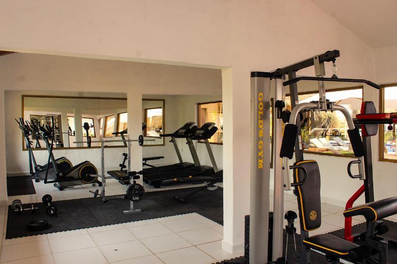 Hotel Plaza Tucanes