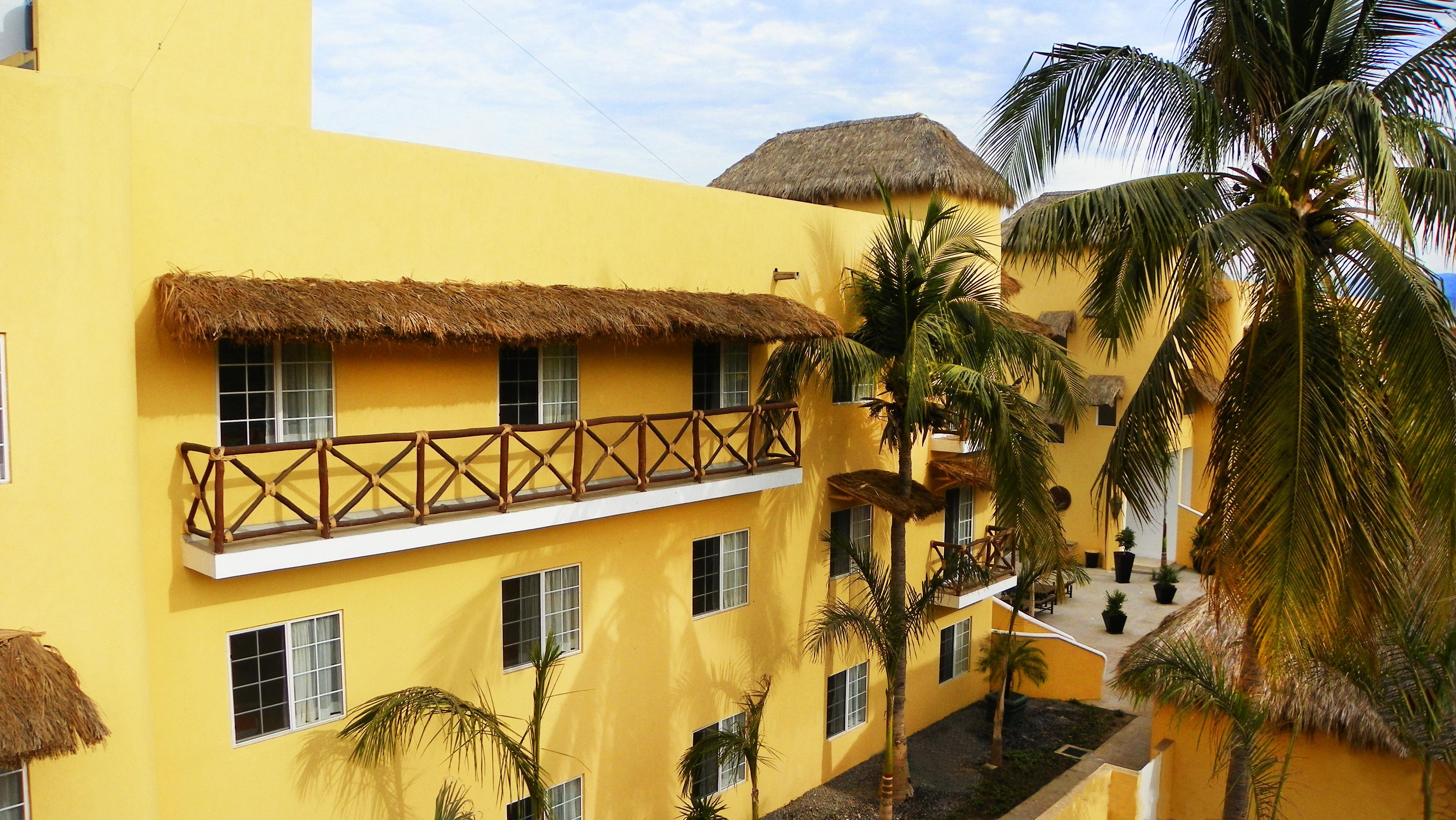 Zar Manzanillo