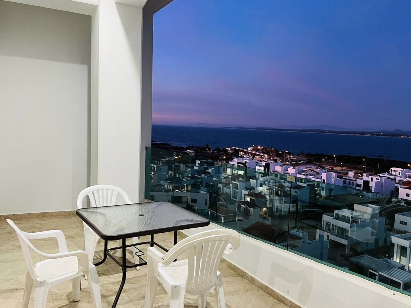 Brujas Tower Beach Resort