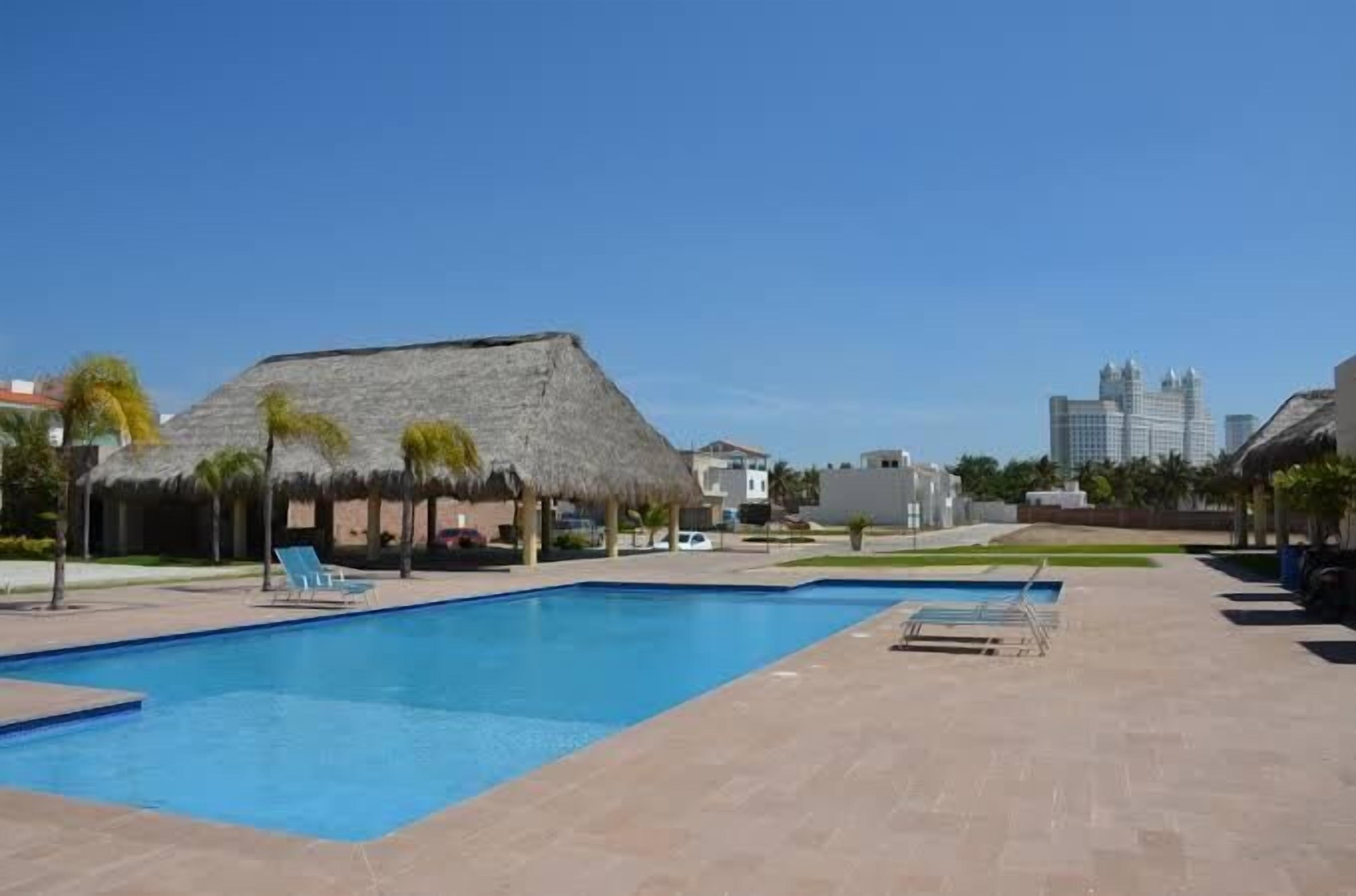 Brujas Tower Beach Resort