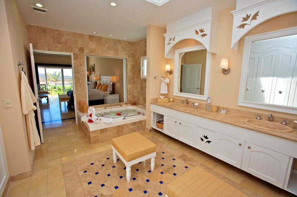 Emerald Estates