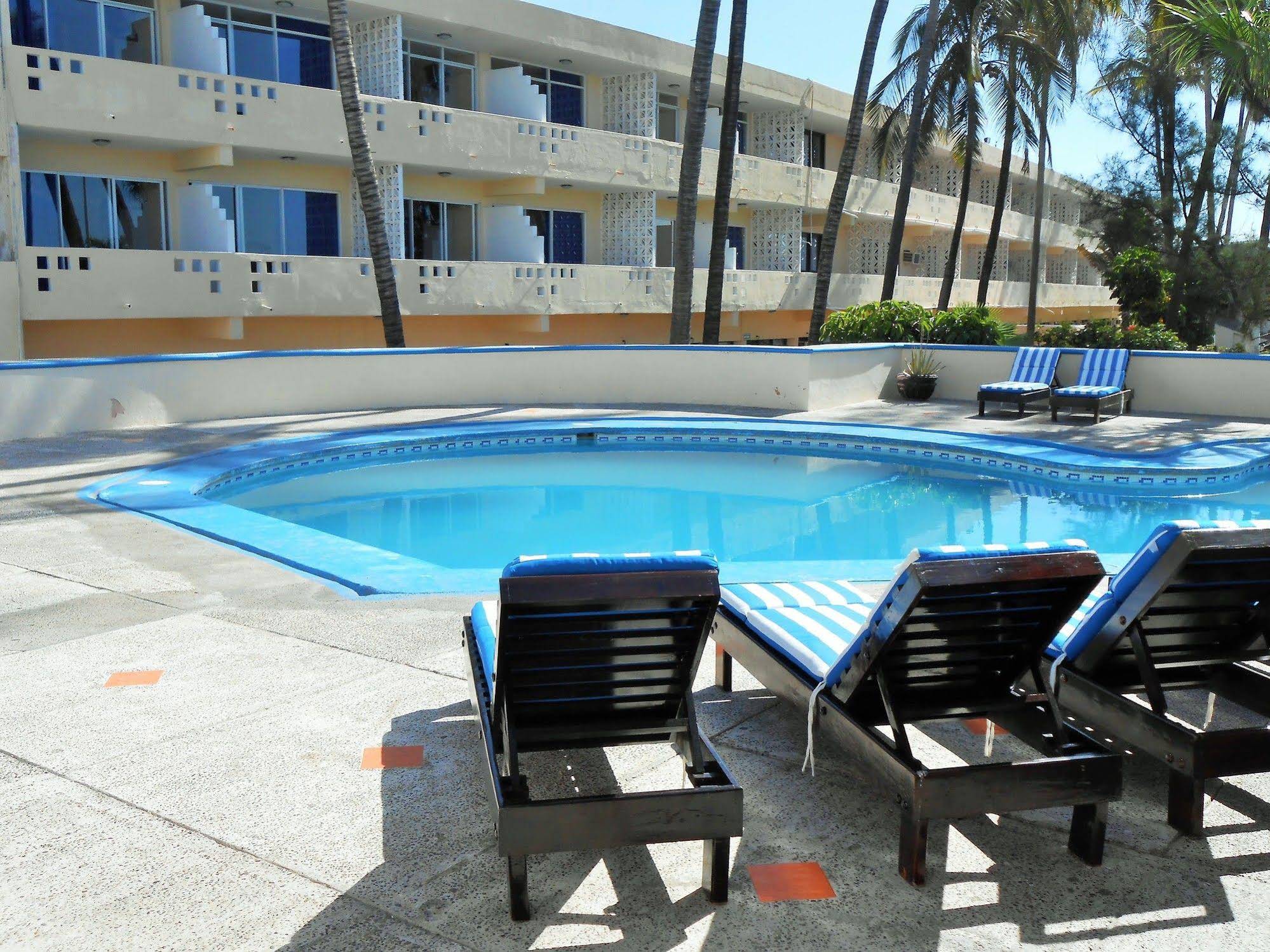 Hotel Las Jacarandas