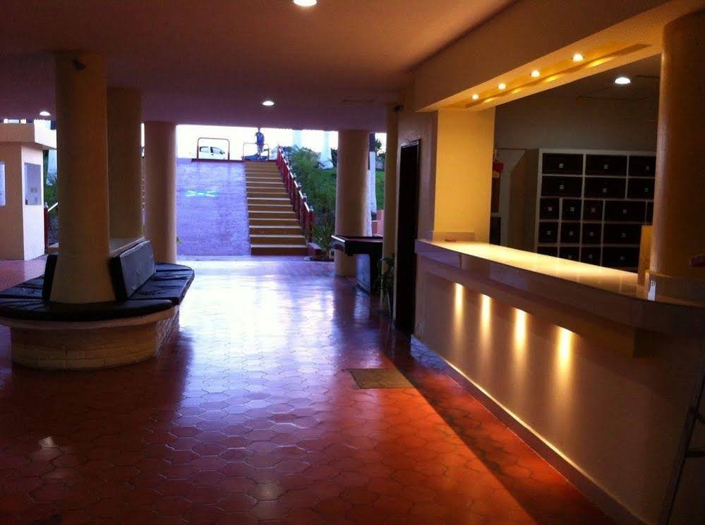 Hotel Las Jacarandas