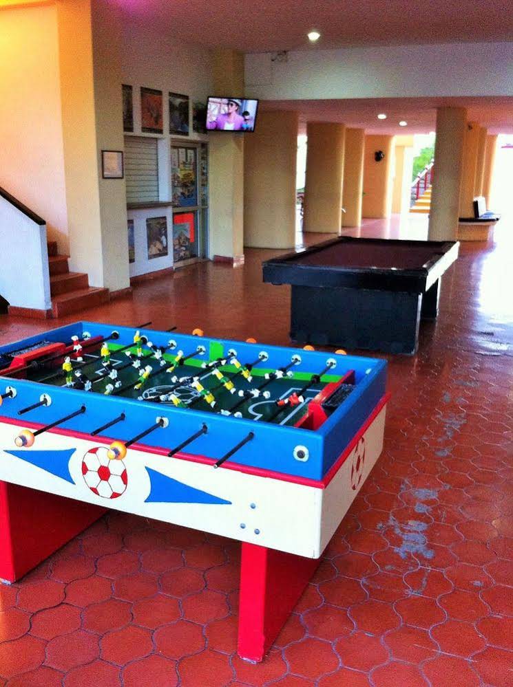 Hotel Las Jacarandas