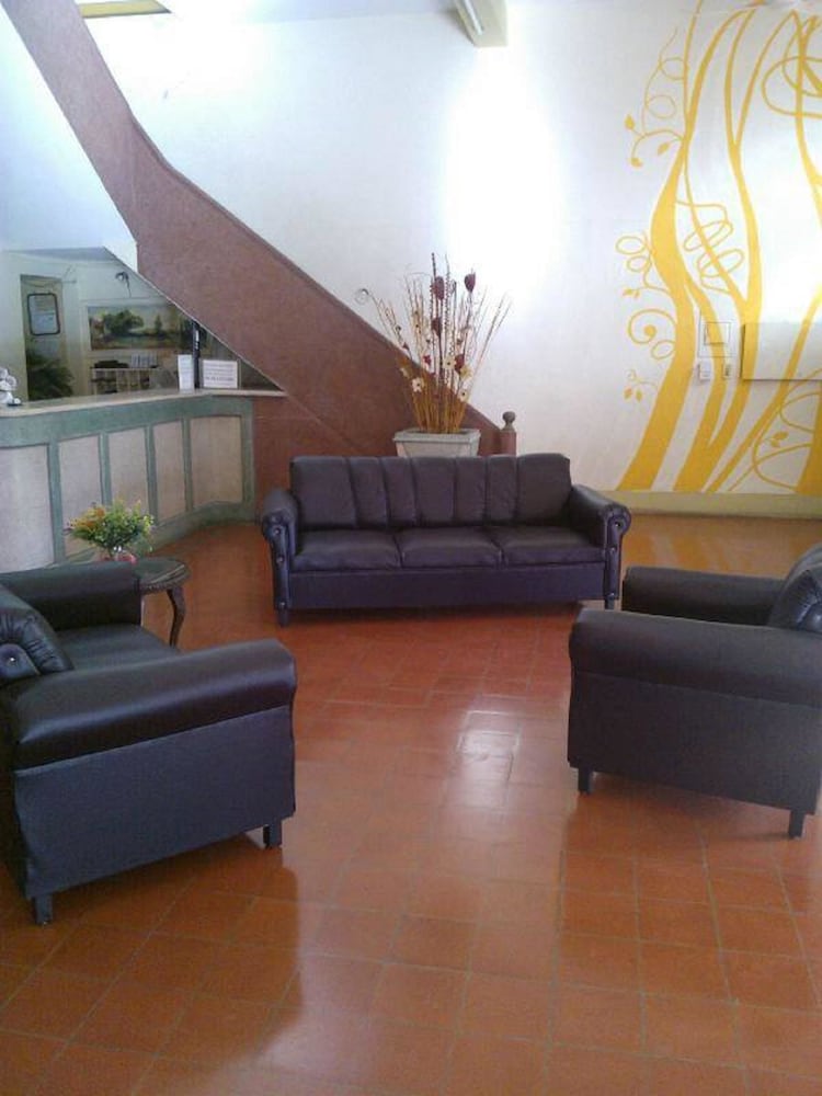 Hotel Morales Inn