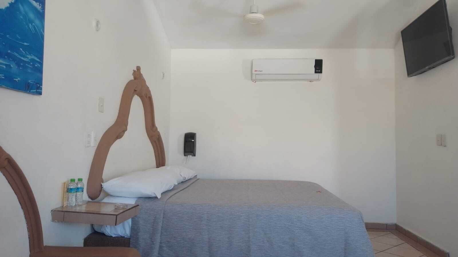 Hotel Oasis