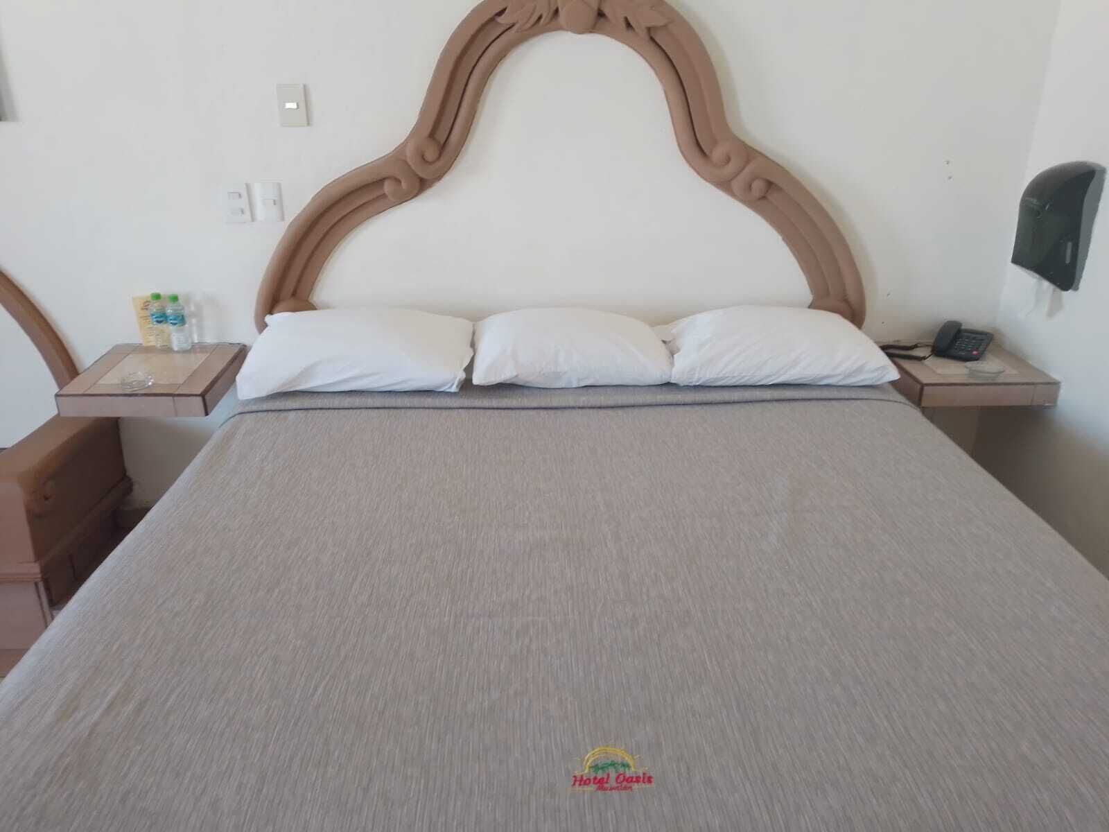 Hotel Oasis