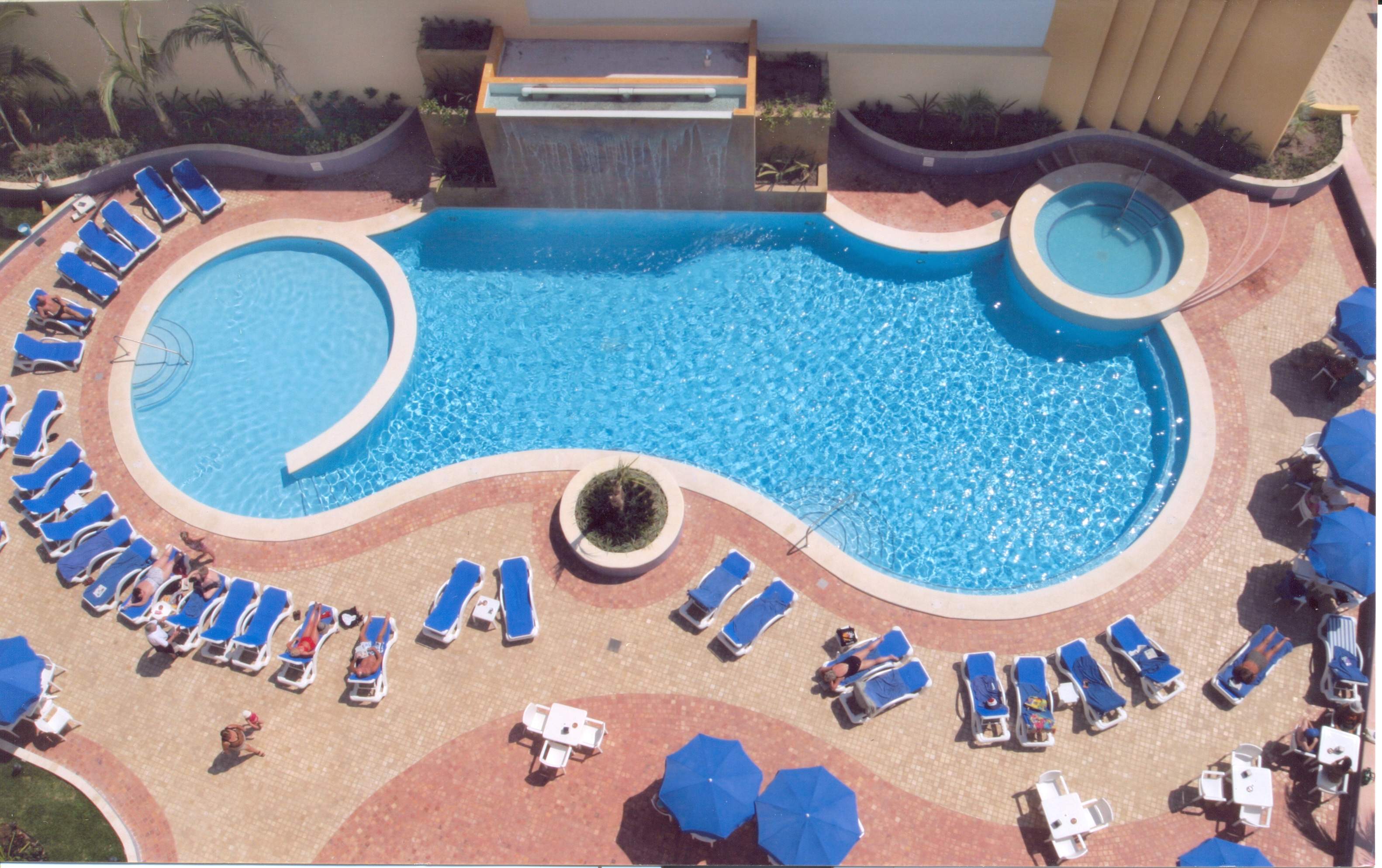 Las Flores Beach Resort