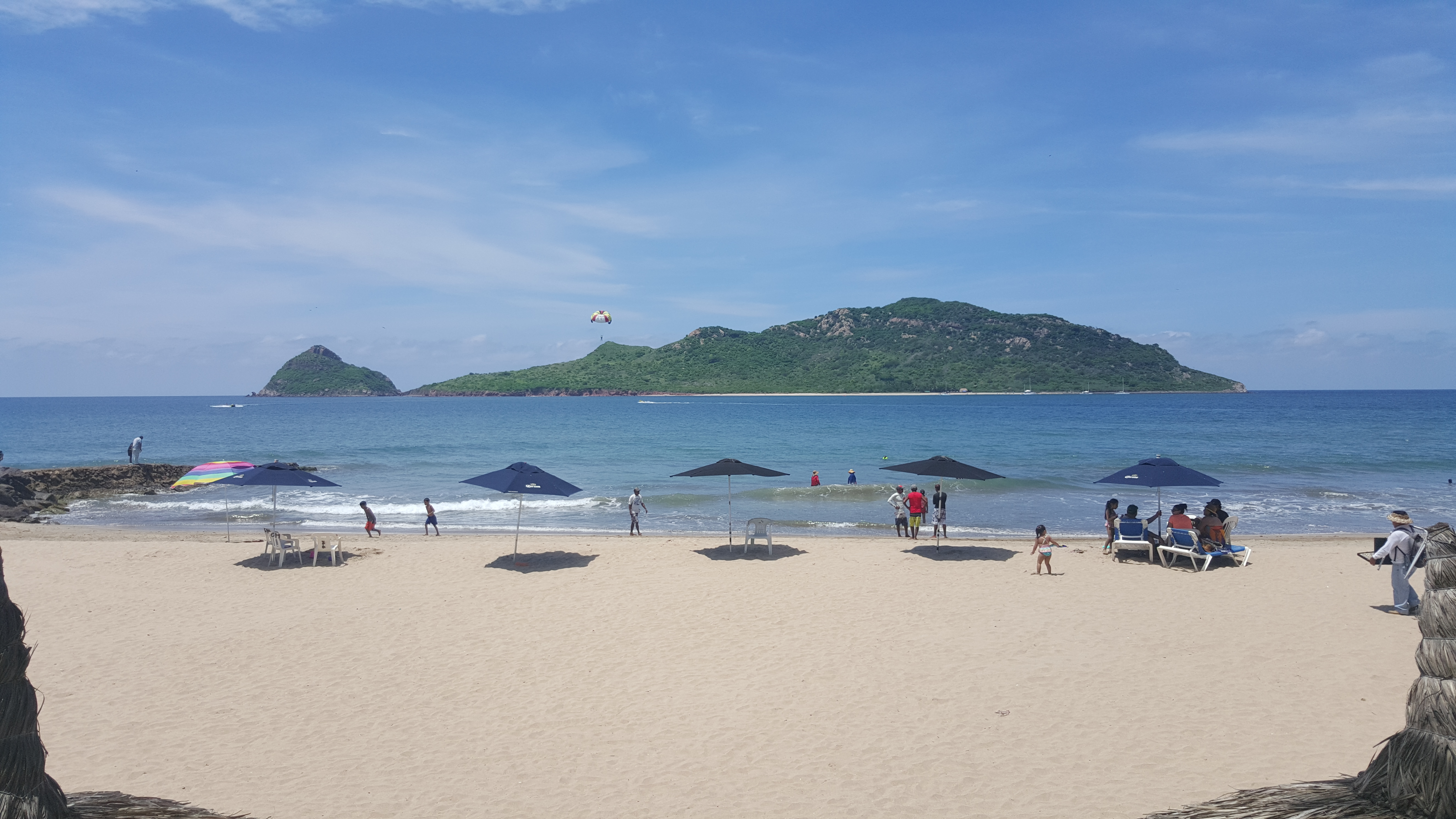 Las Flores Beach Resort