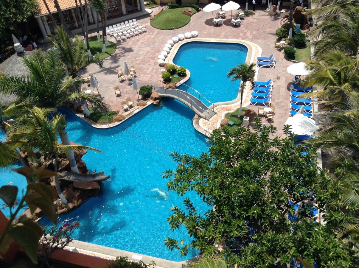 Luna Palace Hotel & Suites