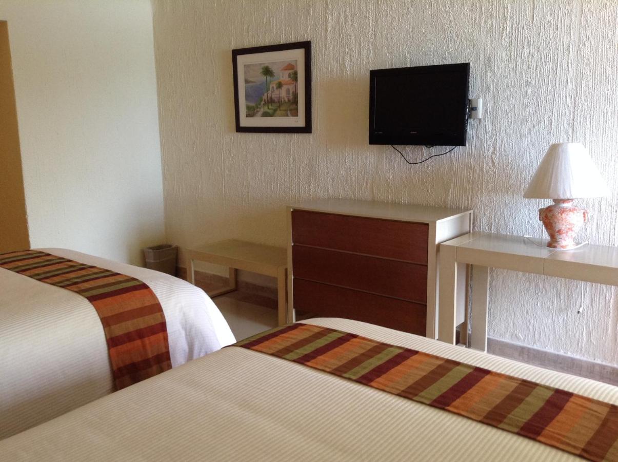 Luna Palace Hotel & Suites