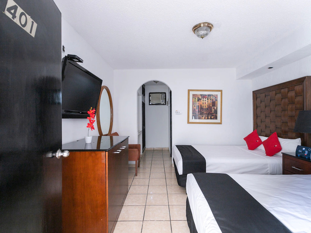 Capital O Zona Dorada Inn, Mazatlán