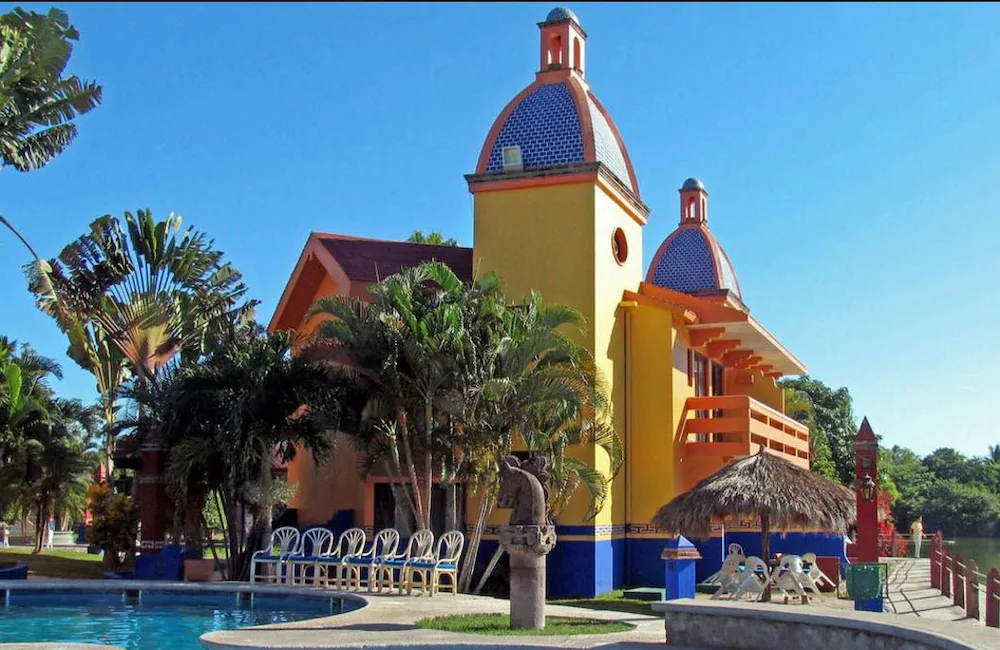 Canadian Resort Vallarta