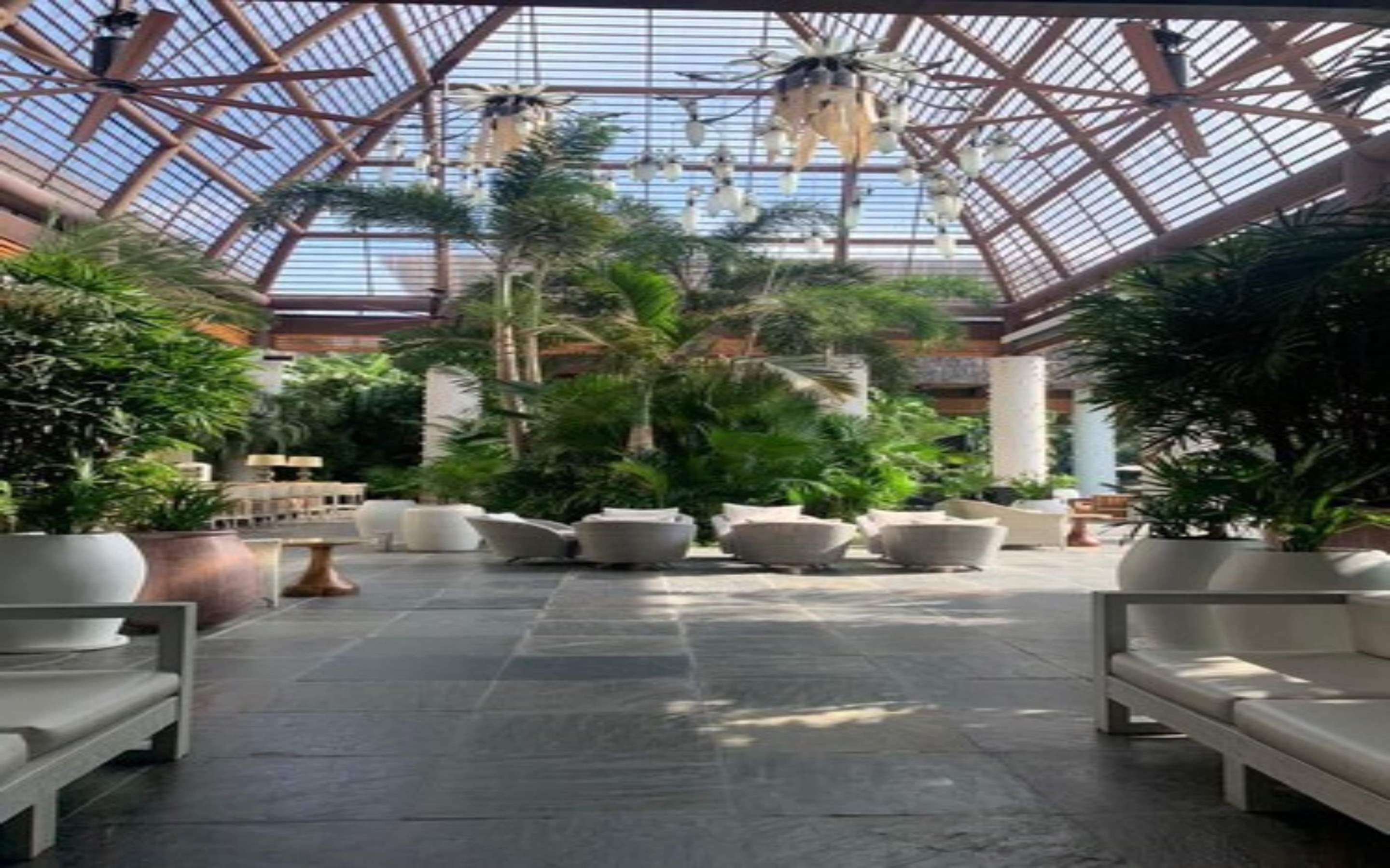 Grand Maya by Dicasi NV