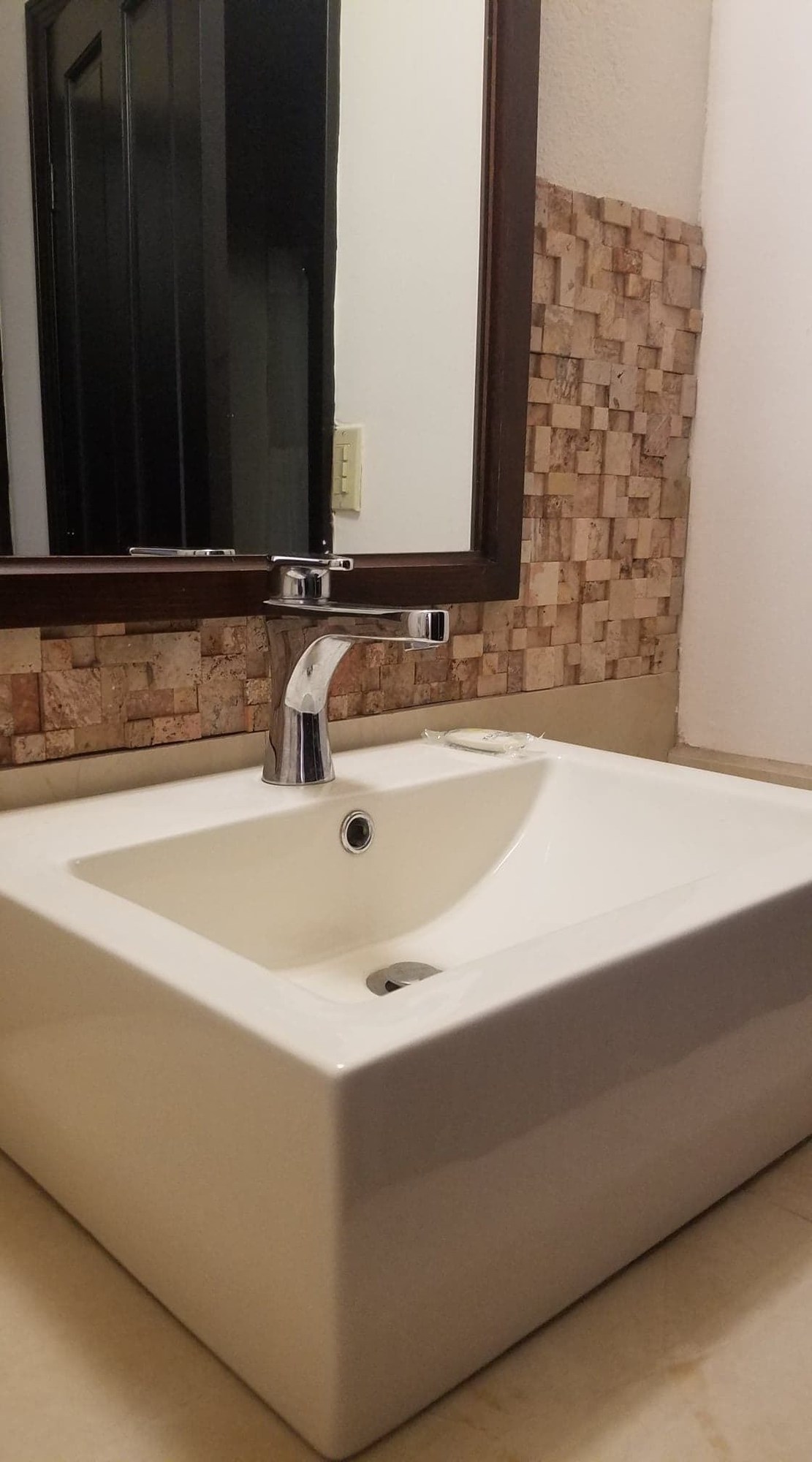 Best Western Laos Mar Hotel & Suites