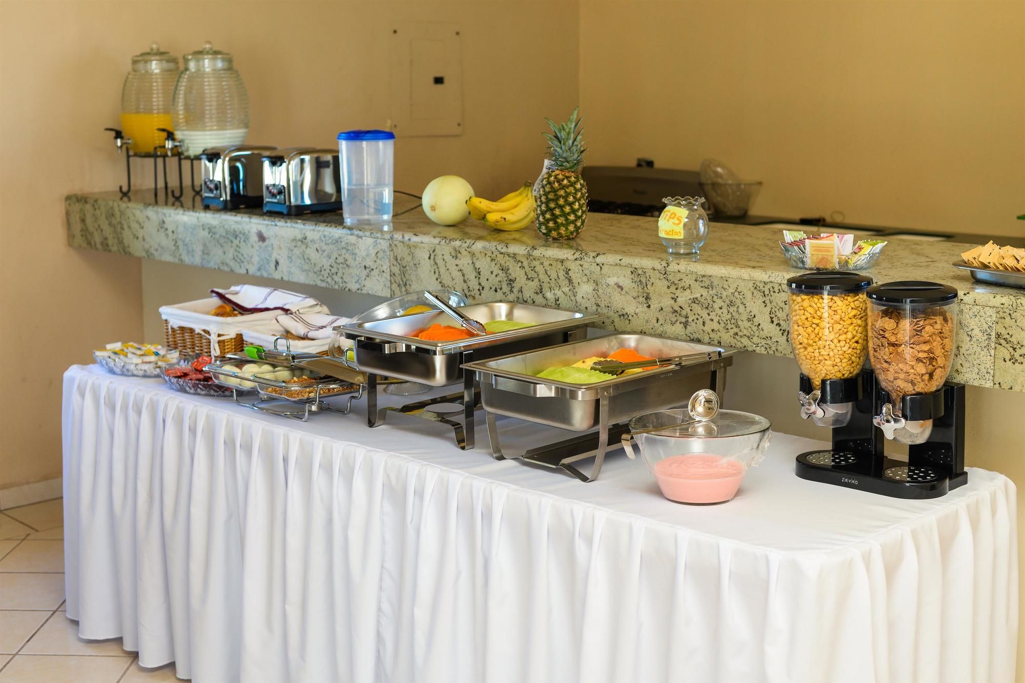 Best Western Laos Mar Hotel & Suites