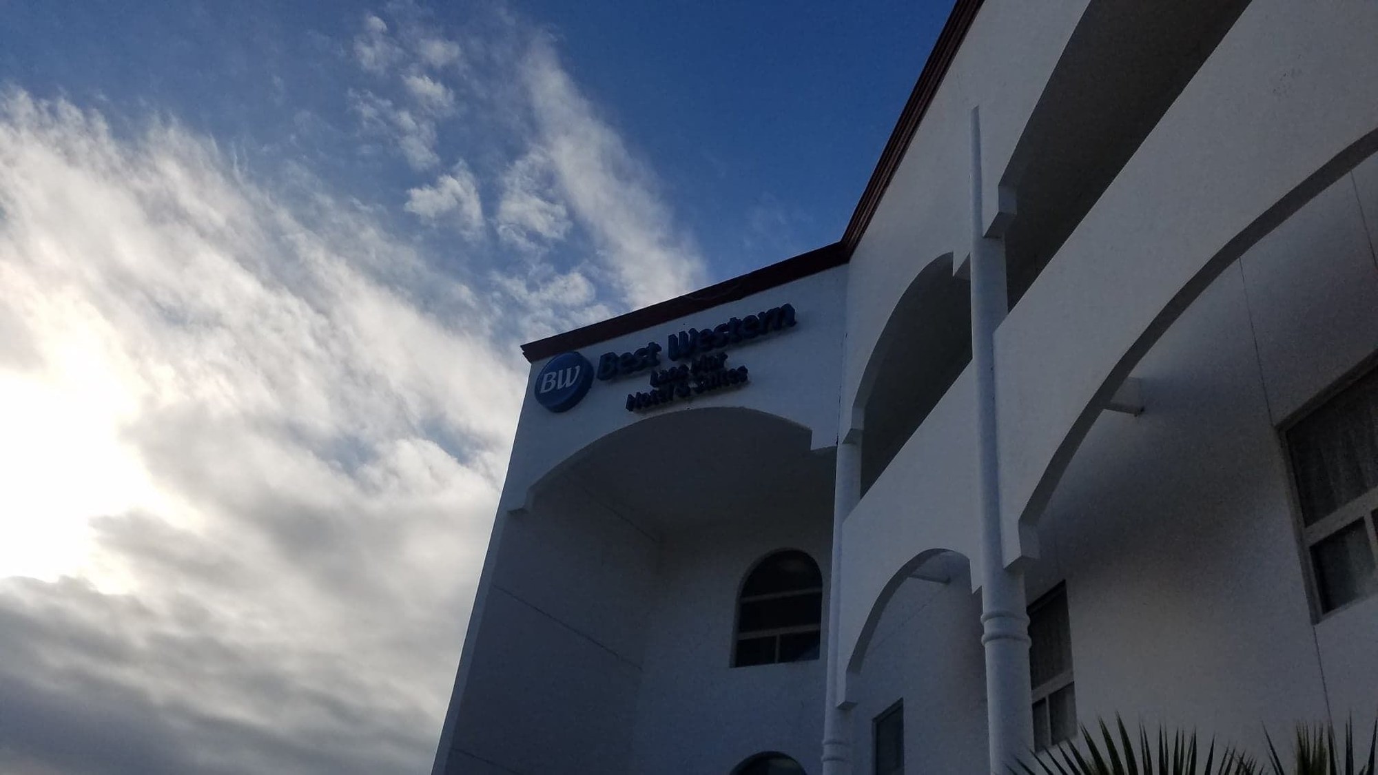 Best Western Laos Mar Hotel & Suites