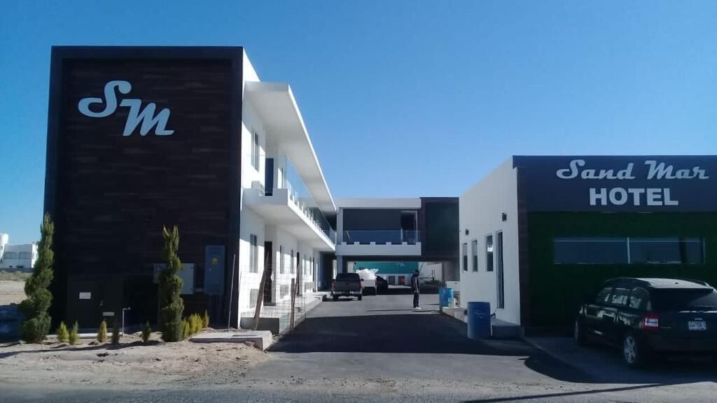 Sand Mar Hotel