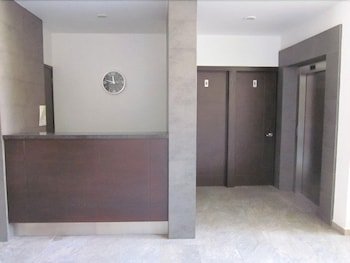 Blaze Hotel & Suite