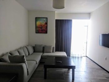 Blaze Hotel & Suite