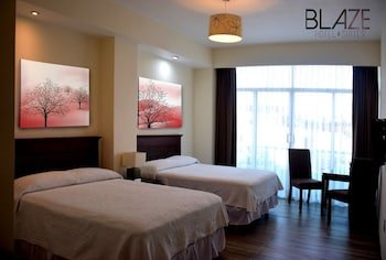 Blaze Hotel & Suite