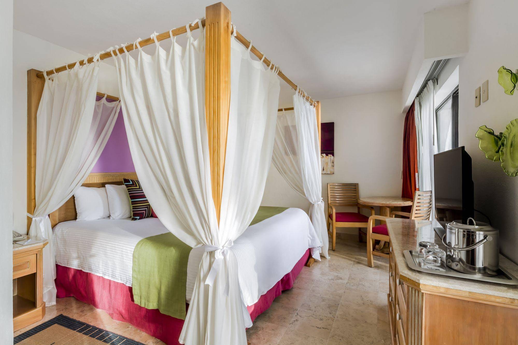 Buenaventura Grand Hotel & Great Moments