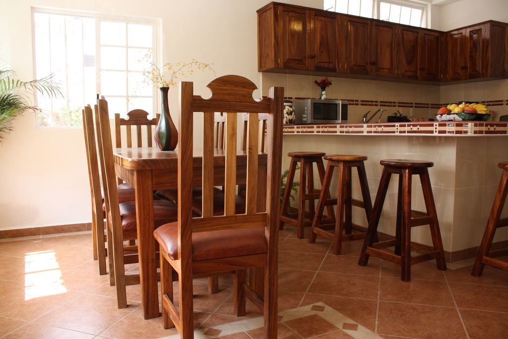 Casa Karina Emiliano Zapata by MDR