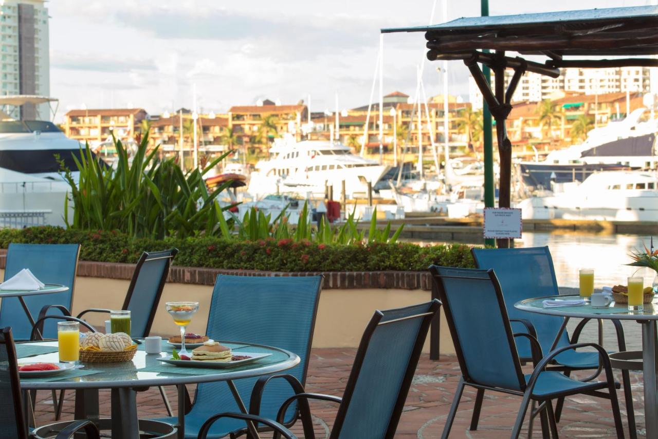 Flamingo Vallarta Hotel & Marina