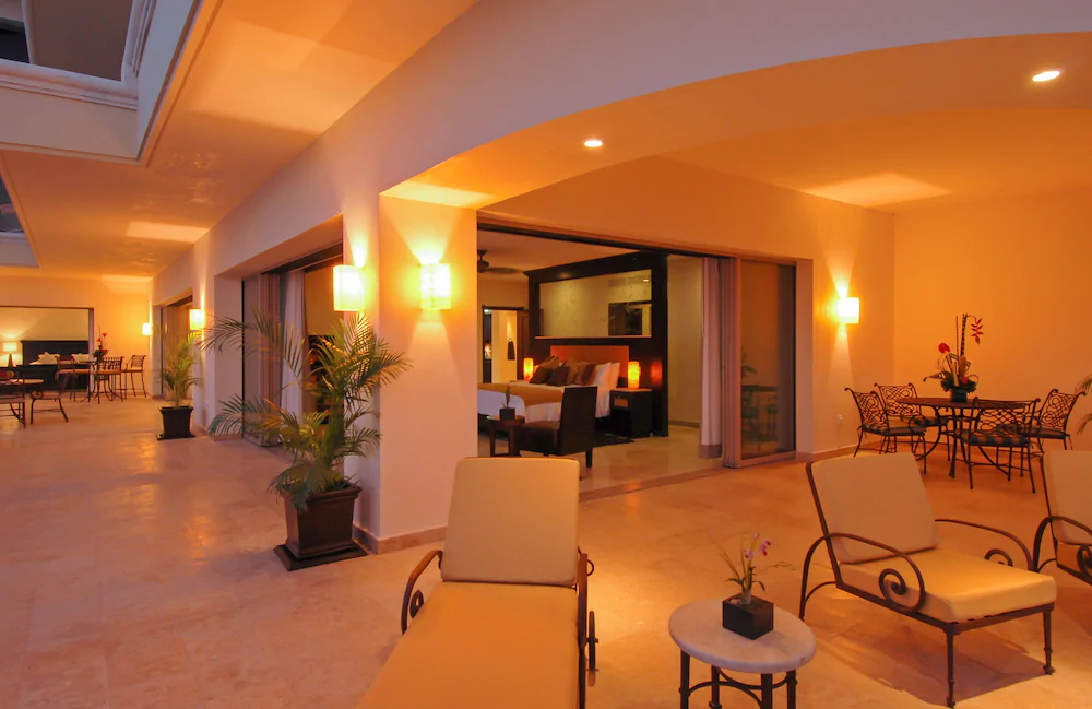 Garza Blanca Residences