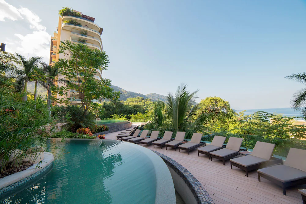 Garza Blanca Residences