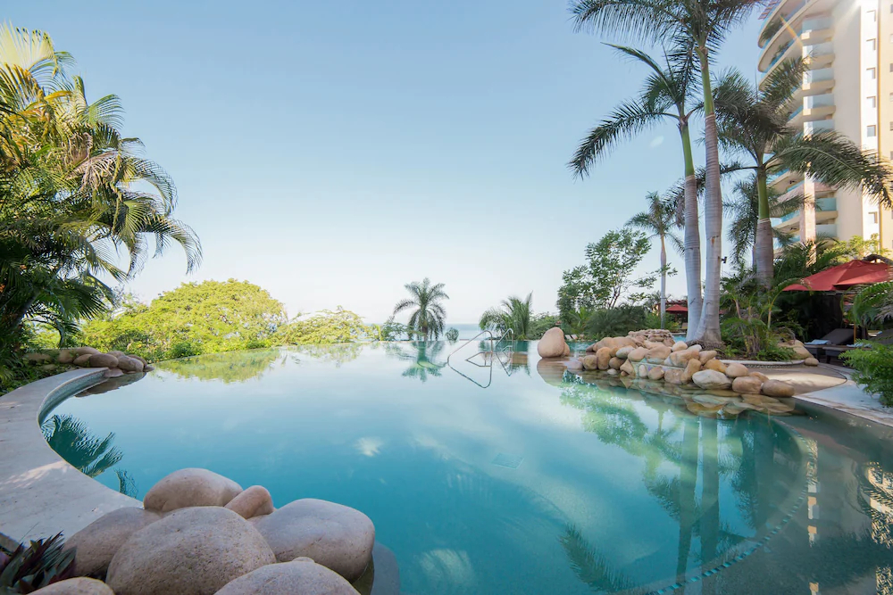 Garza Blanca Residences