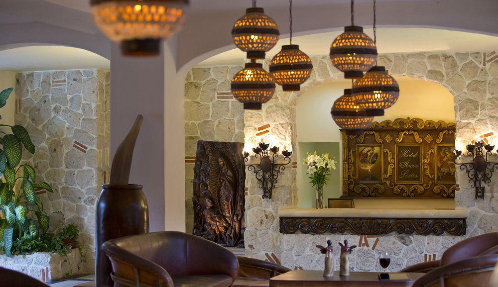 Los Arcos Suites