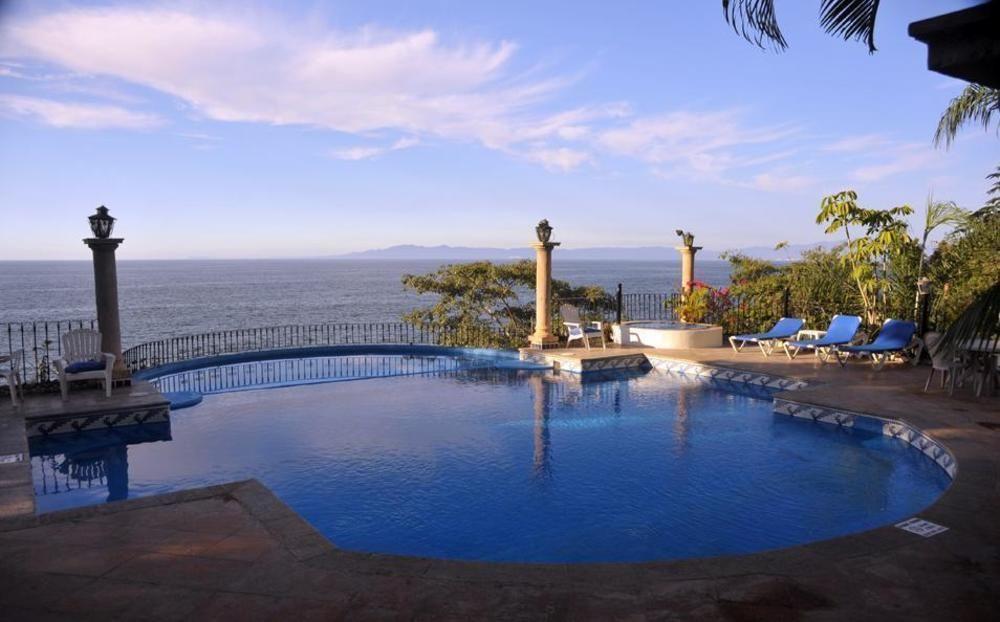 Mar Sereno Hotel & Suites