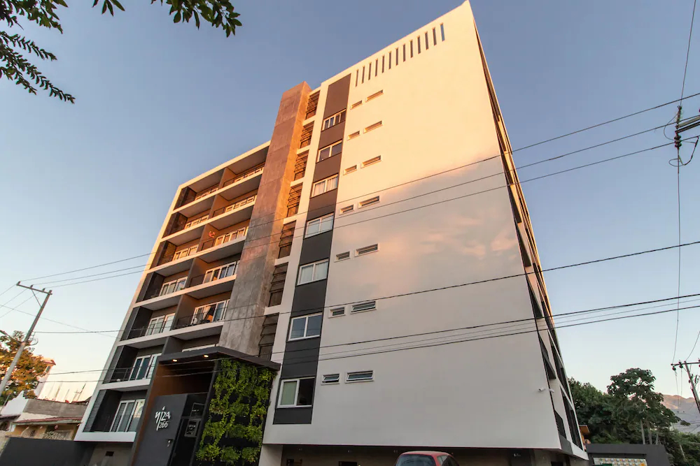 Niza Five Luxury Beach Apartments