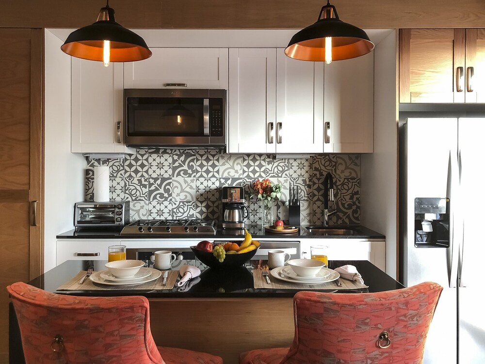 Pinnacle Resorts 179