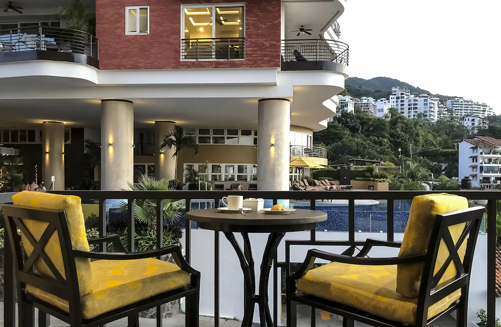 Pinnacle Resorts 179