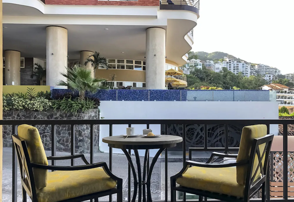 Pinnacle Resorts 179