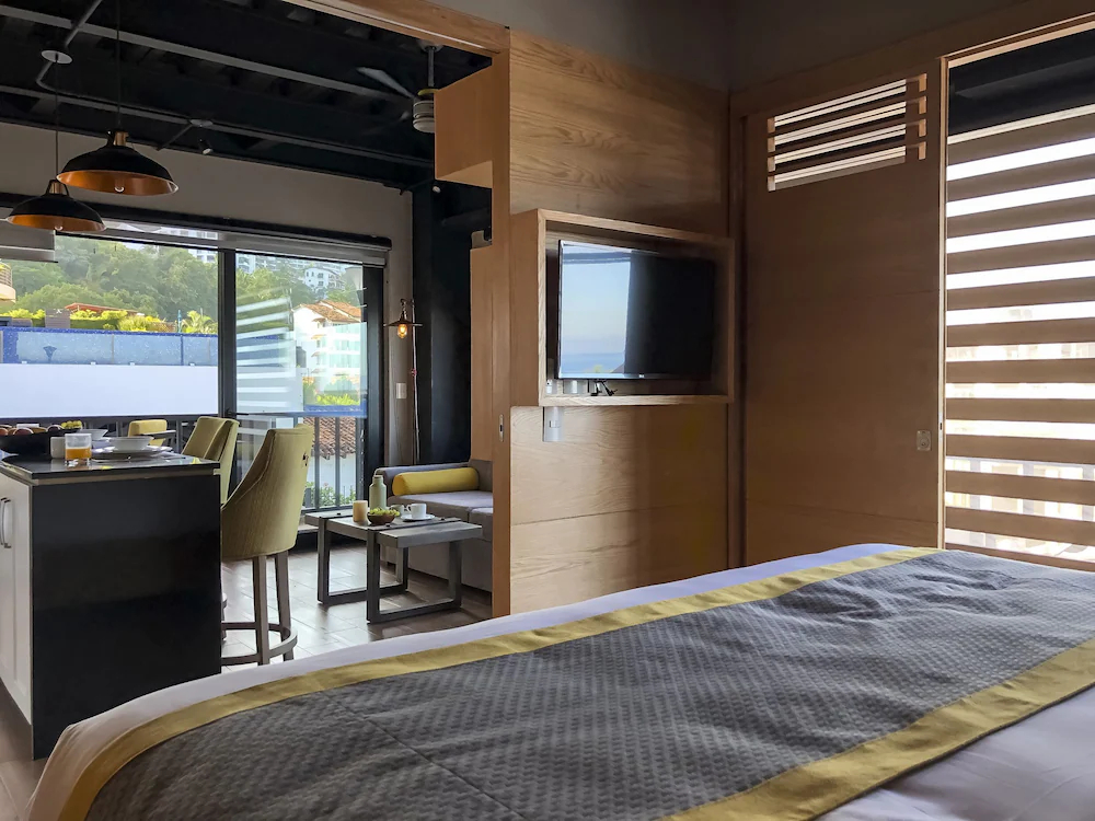 Pinnacle Resorts 179