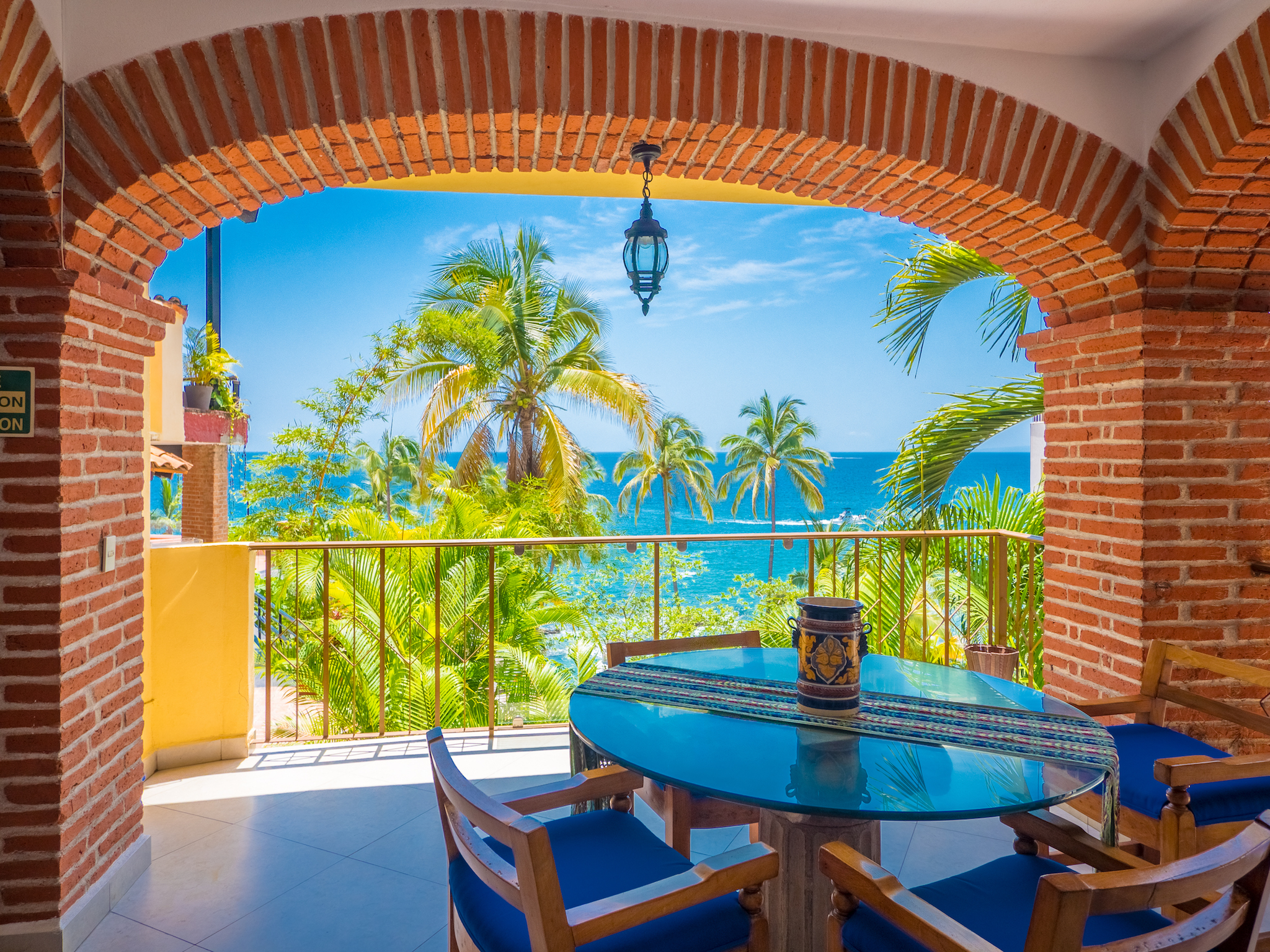 Marboka Hotel & Suites