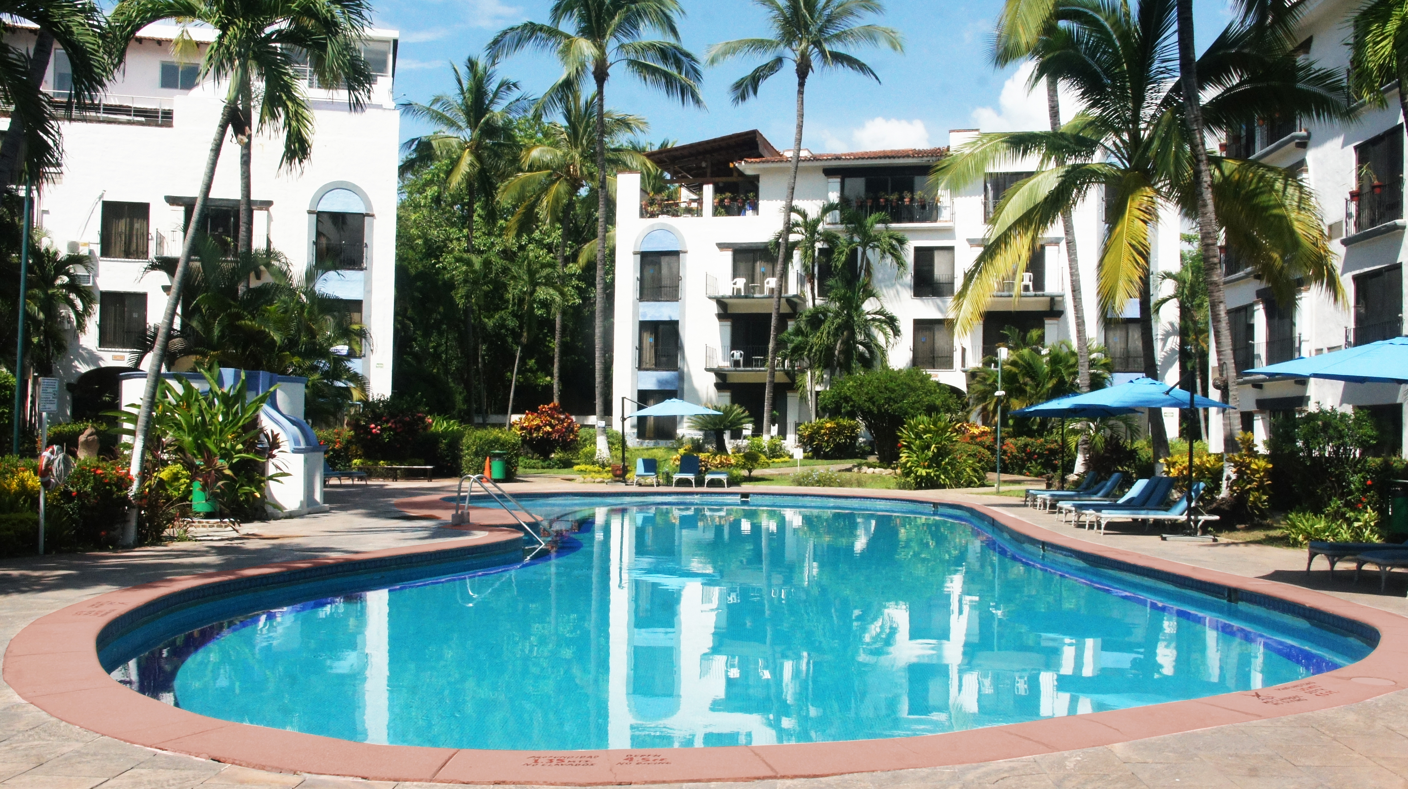 Puerto De Luna Pet Friendly & Family Suites