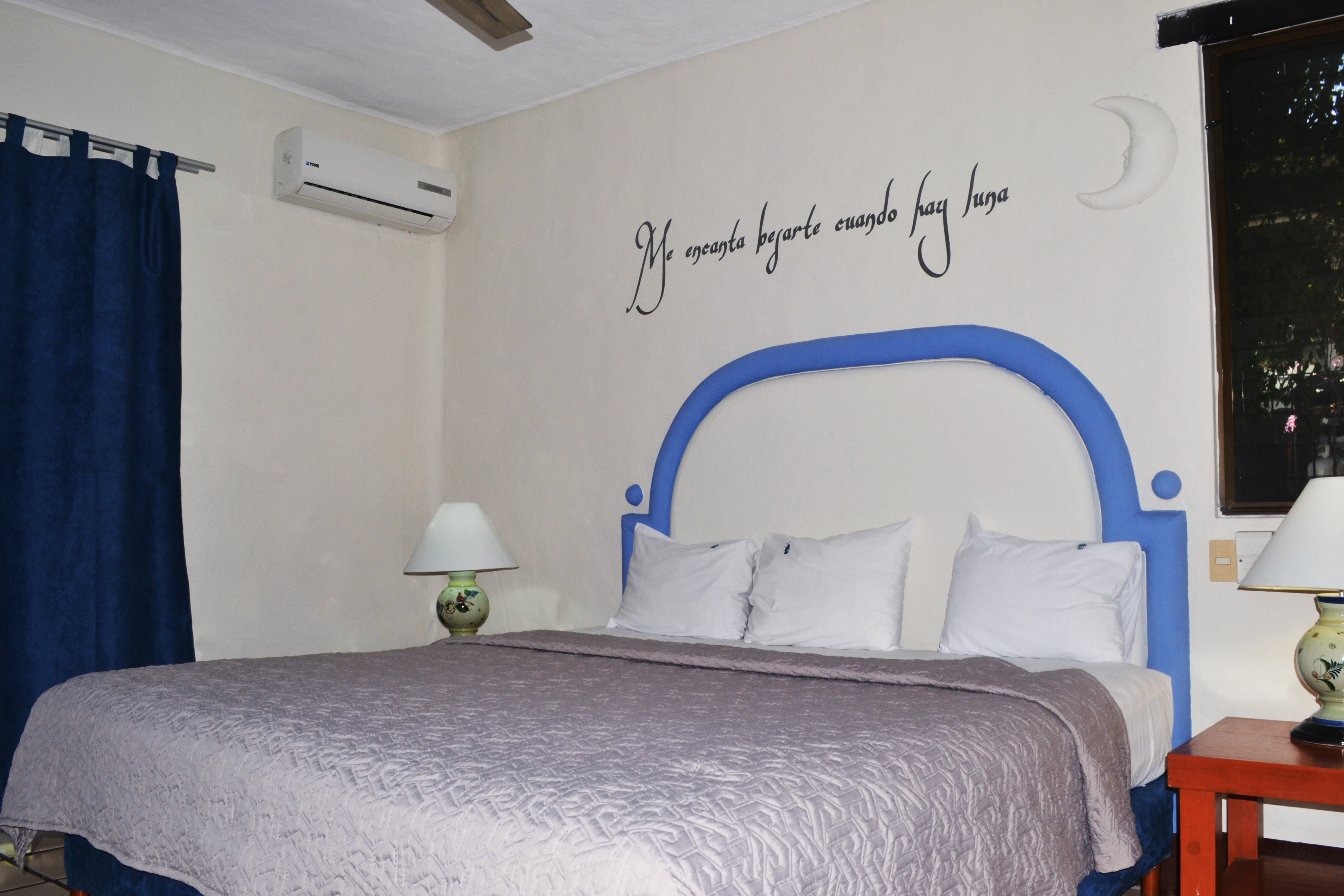 Puerto De Luna Pet Friendly & Family Suites